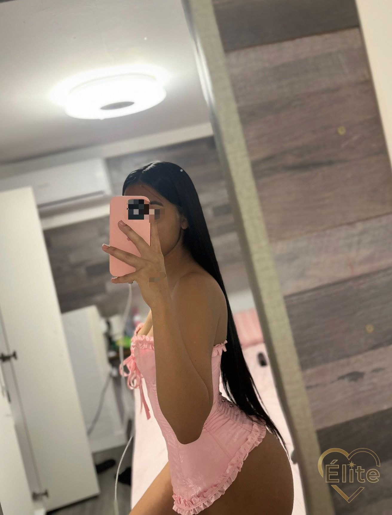 Samanta latina ardiente y juguetona , escort en Campanar - 22 años